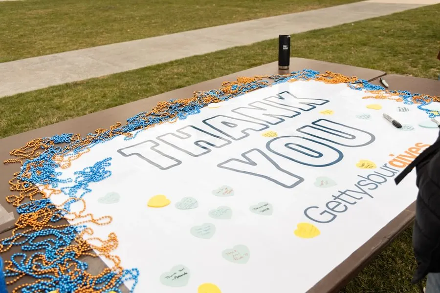 Gettysburg community members celebrating Gettysburgives success.