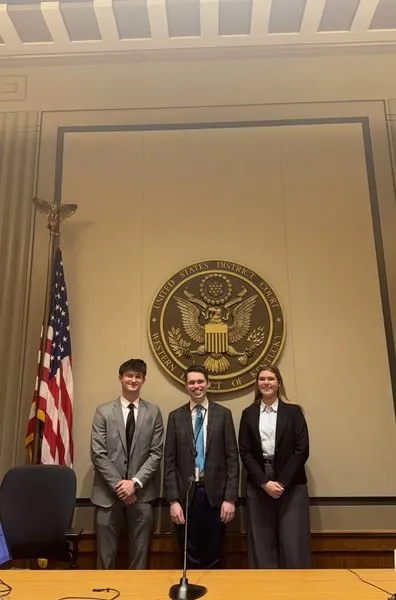 Lilly Ball ’26 participates in a job shadowing experience with the U.S. District Court for the Western District of Kentucky.