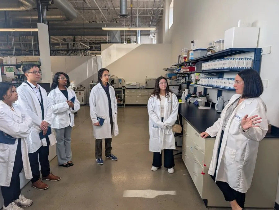 Ashley Cush ’10 meets Gettysburg students at Rockland Immunochmicals, Inc.&nbsp;