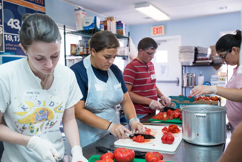 Gettysburg College students volunteering in the Campus Kitchen