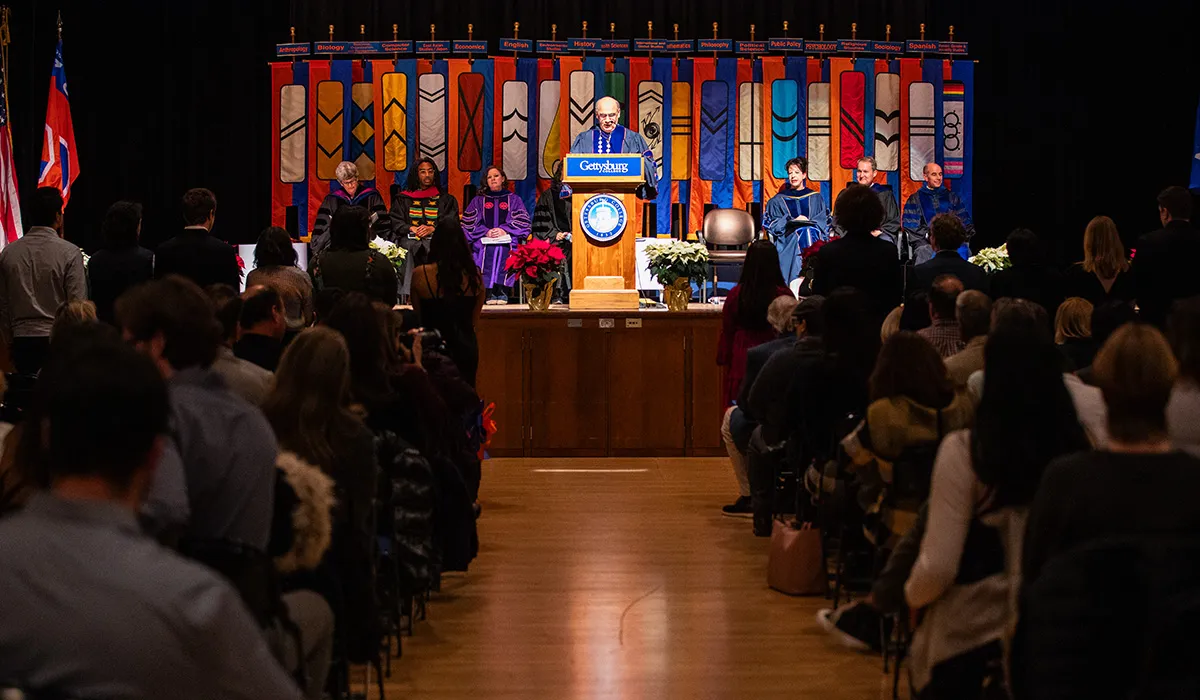President Bob giving a speech at 2023 Midyear eremony.