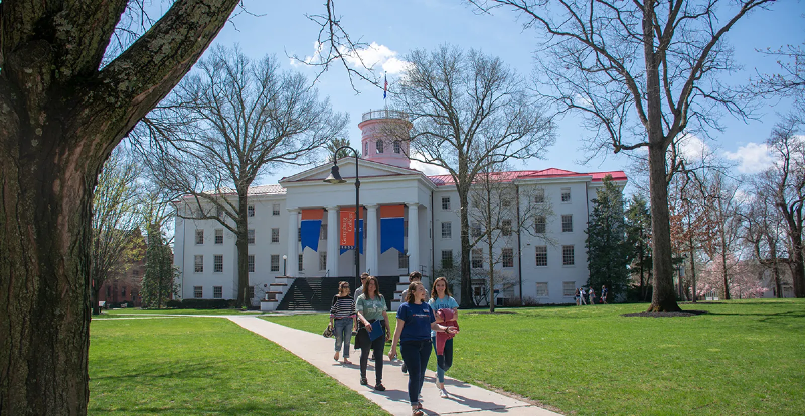 A group of students taking the campus tour