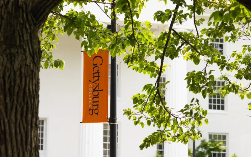 Gettysburg College lightpole banner