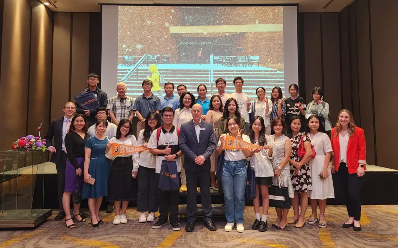 Gettysburg College hosted an informational program in Vietnam with families of current and accepted Gettysburg students