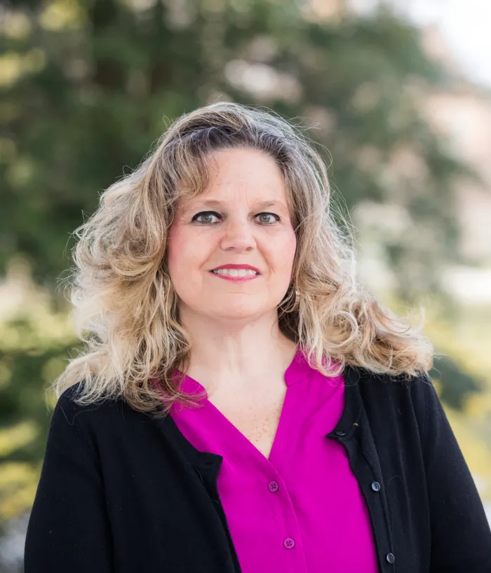 Photo of Dawn Harvey