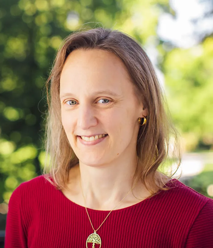 Photo of Jennifer R. Powell
