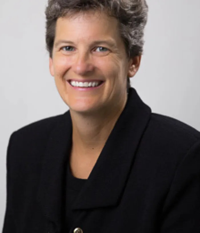 Photo of Kristin Stuempfle