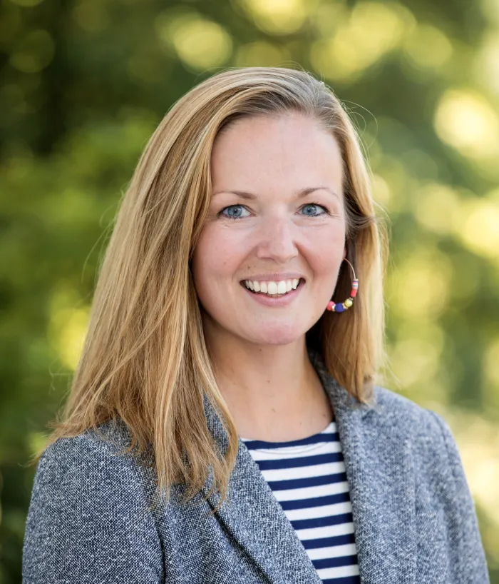 Photo of Lindsay Reid
